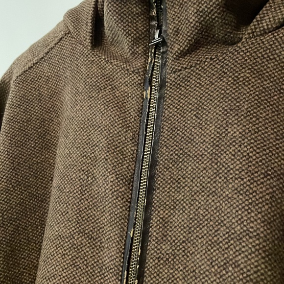 PLENTY Propaganda Wool Hooded Cape - Picture 9 of 9